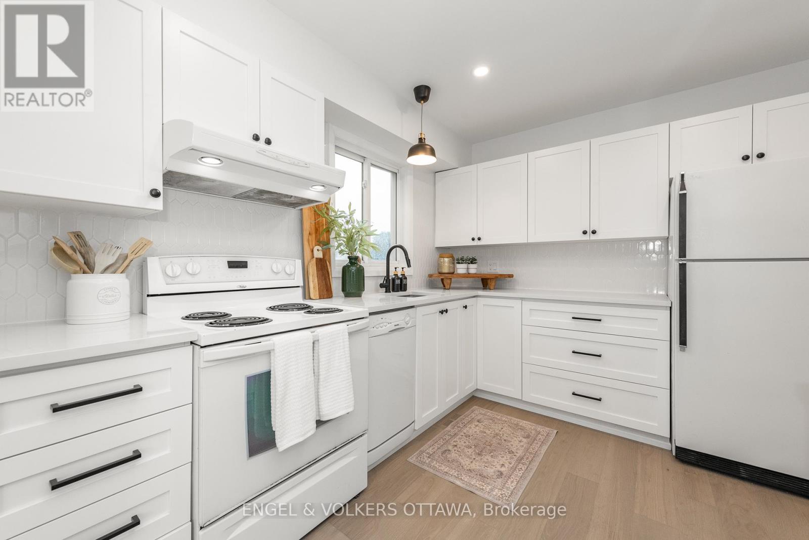 39 Benlark Road, Ottawa, Ontario  K2J 2L5 - Photo 16 - X12490184