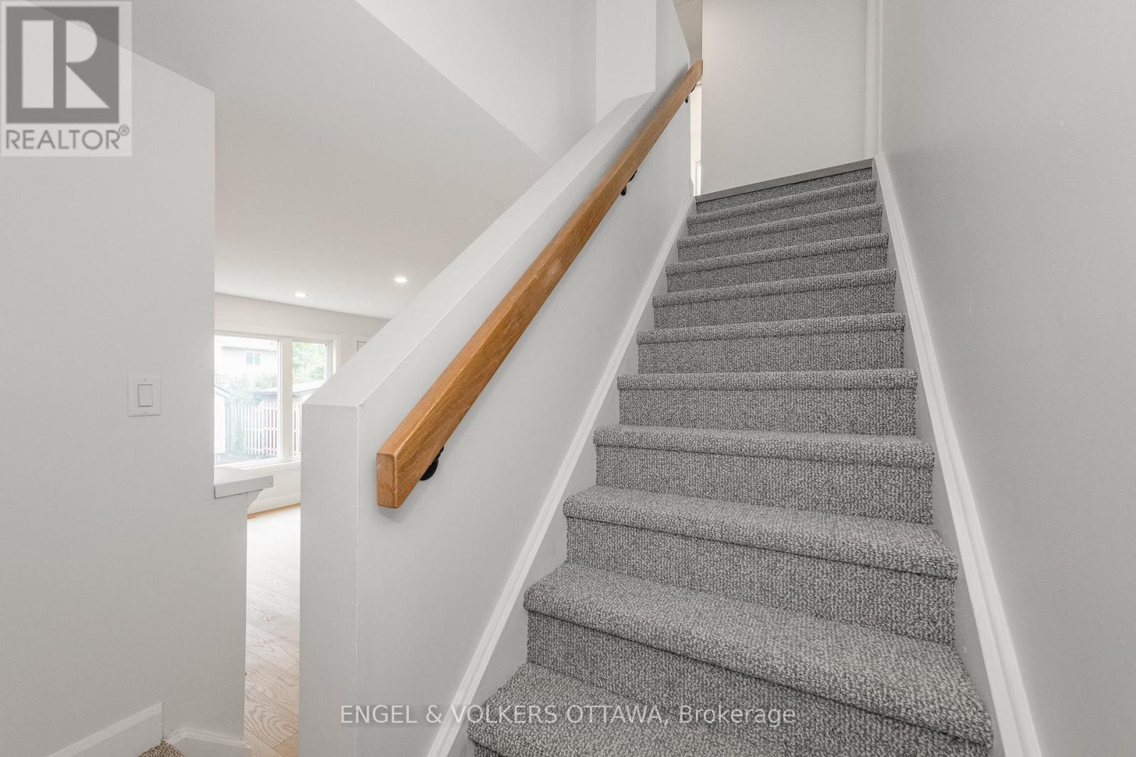 39 Benlark Road, Ottawa, Ontario  K2J 2L5 - Photo 25 - X12490184