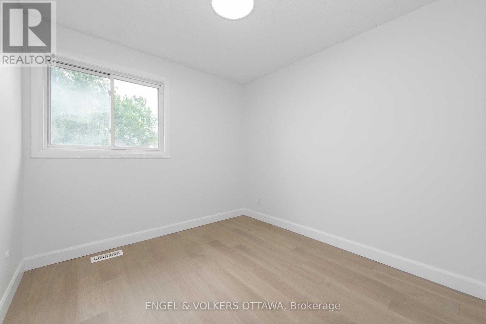 39 Benlark Road, Ottawa, Ontario  K2J 2L5 - Photo 27 - X12490184