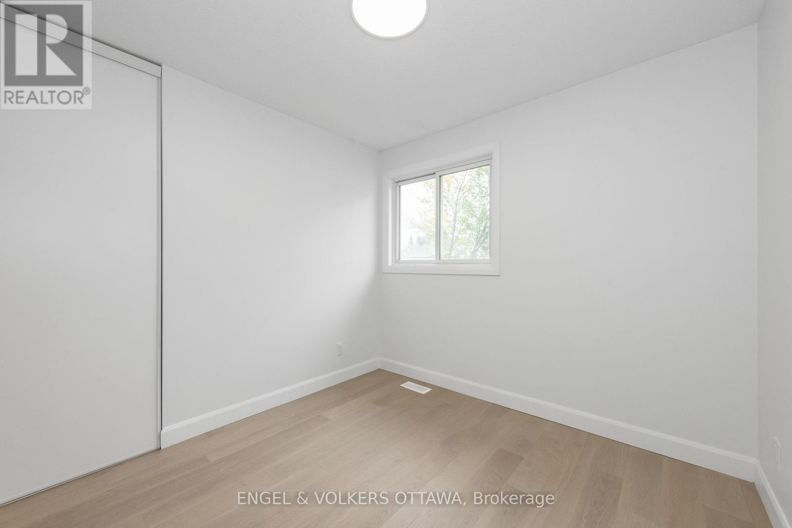 39 Benlark Road, Ottawa, Ontario  K2J 2L5 - Photo 28 - X12490184