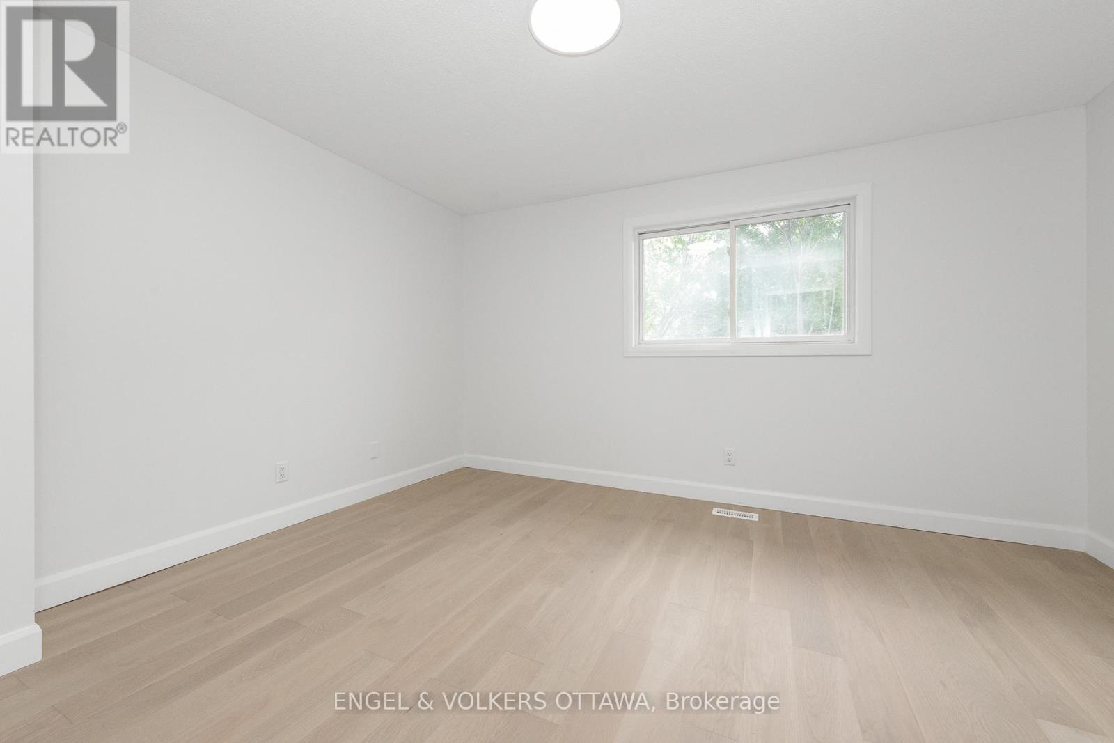 39 Benlark Road, Ottawa, Ontario  K2J 2L5 - Photo 30 - X12490184