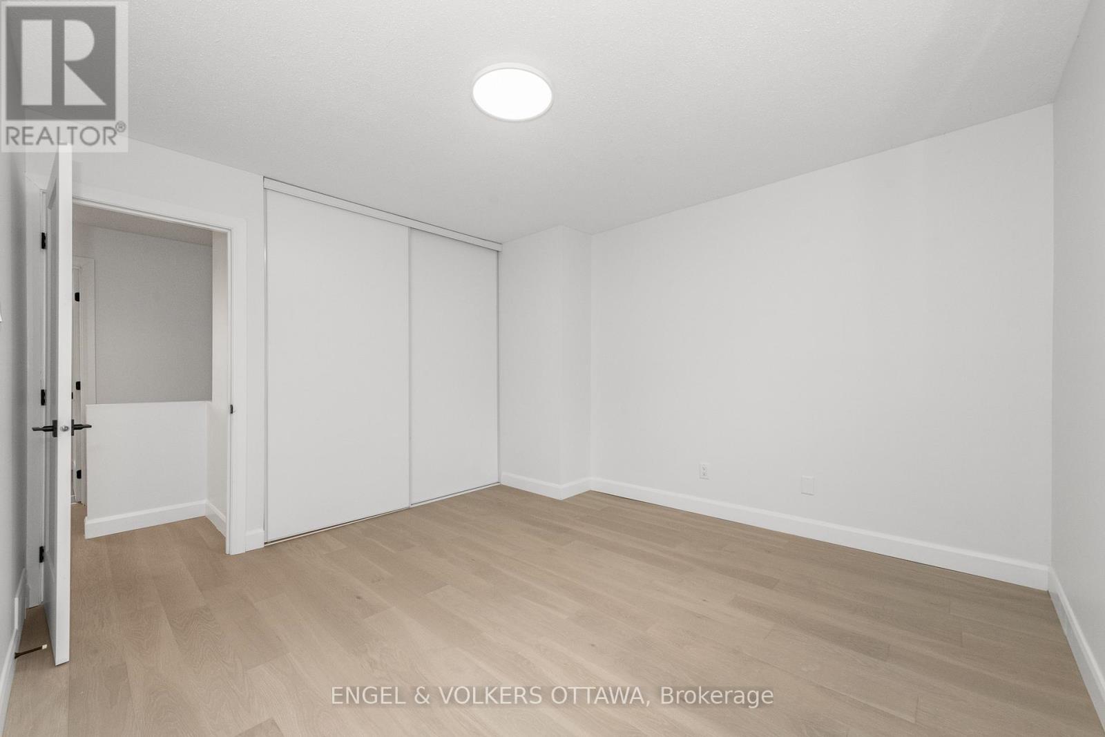 39 Benlark Road, Ottawa, Ontario  K2J 2L5 - Photo 31 - X12490184