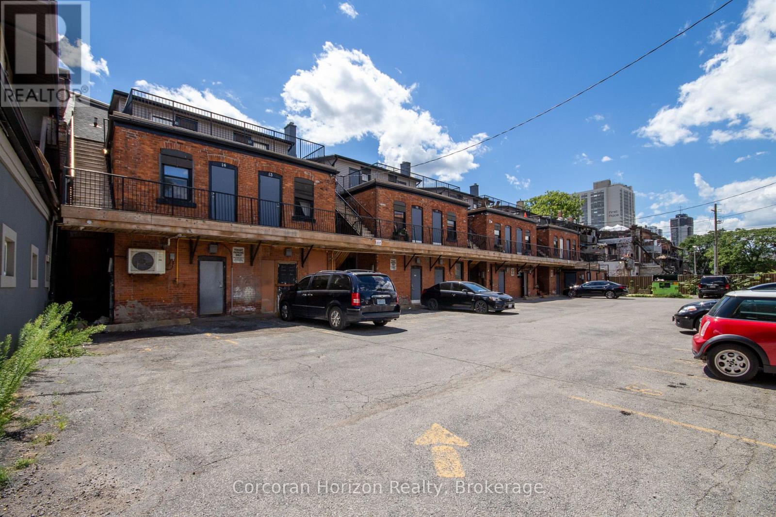477 King Street E, Hamilton (Landsdale), Ontario  L8N 1C7 - Photo 13 - X12490140
