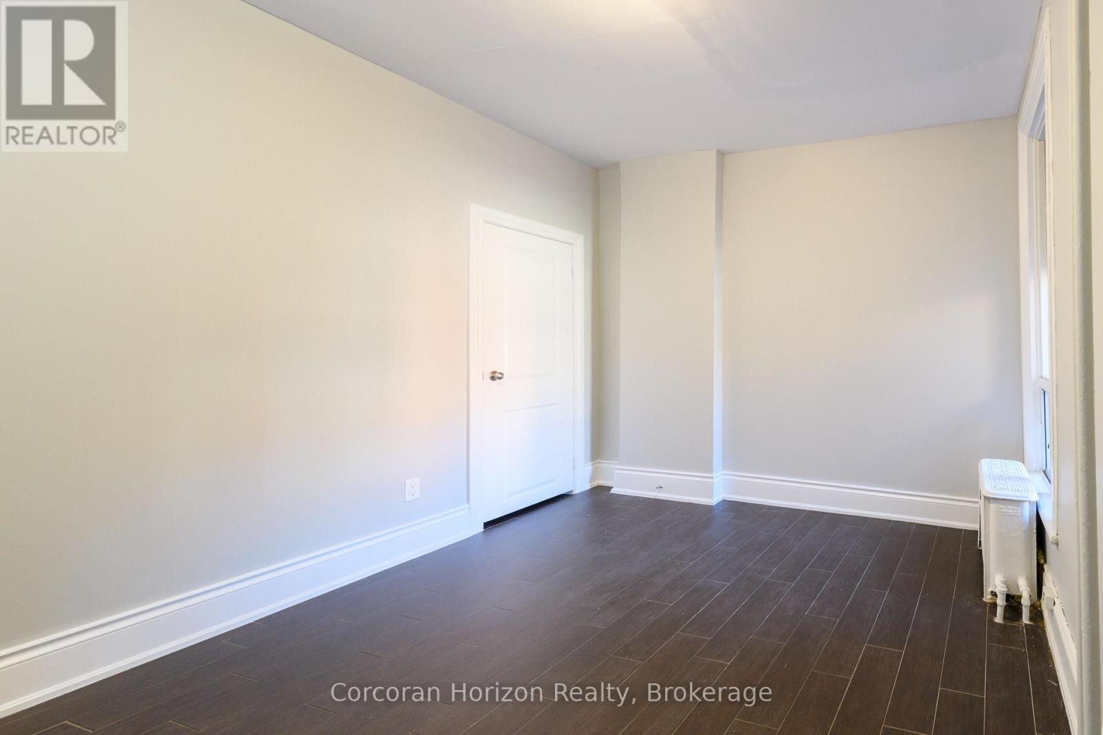 477 King Street E, Hamilton (Landsdale), Ontario  L8N 1C7 - Photo 7 - X12490140