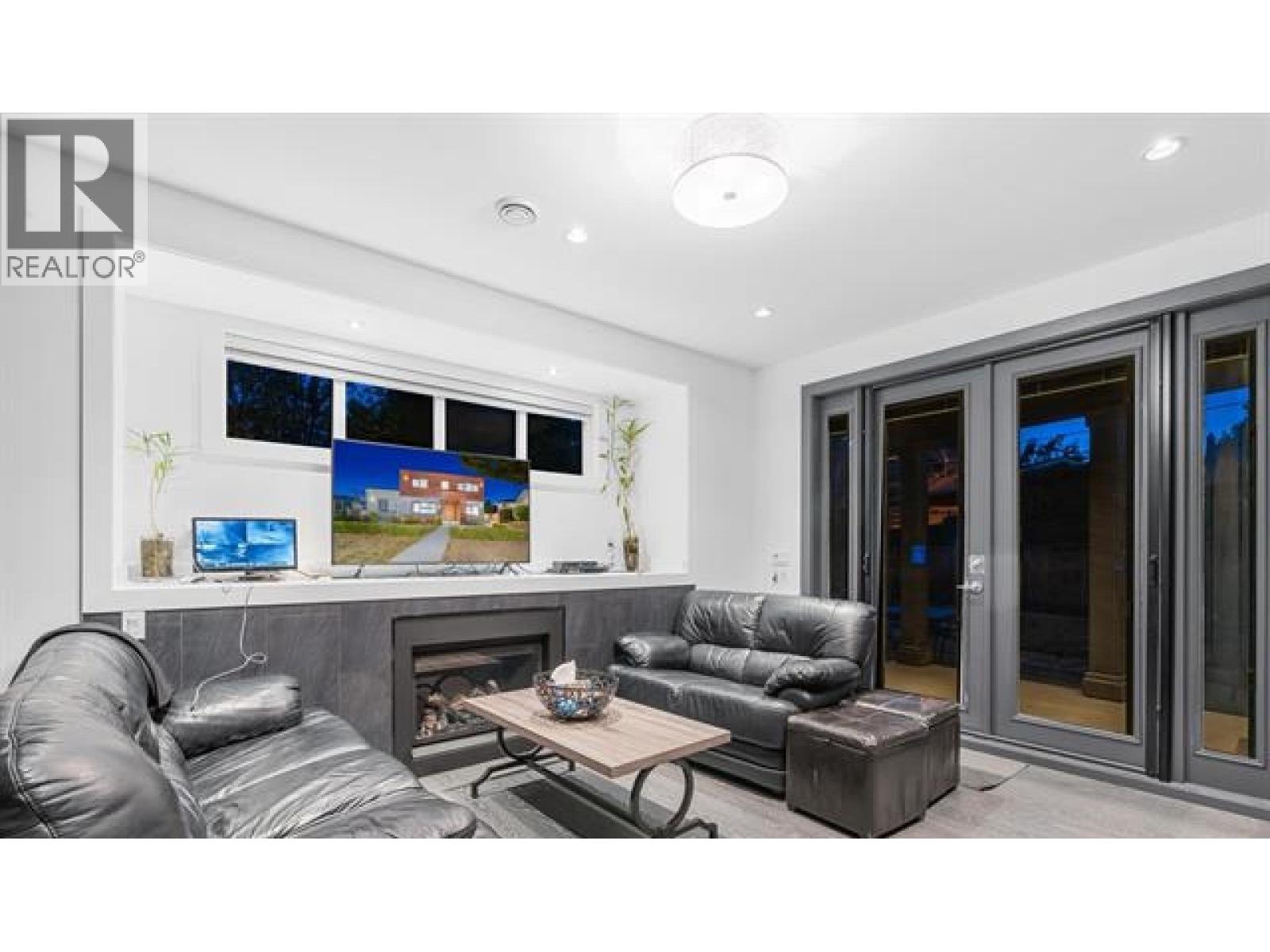 7493 Gatineau Place, Vancouver, British Columbia  V5S 2S3 - Photo 4 - R3059521