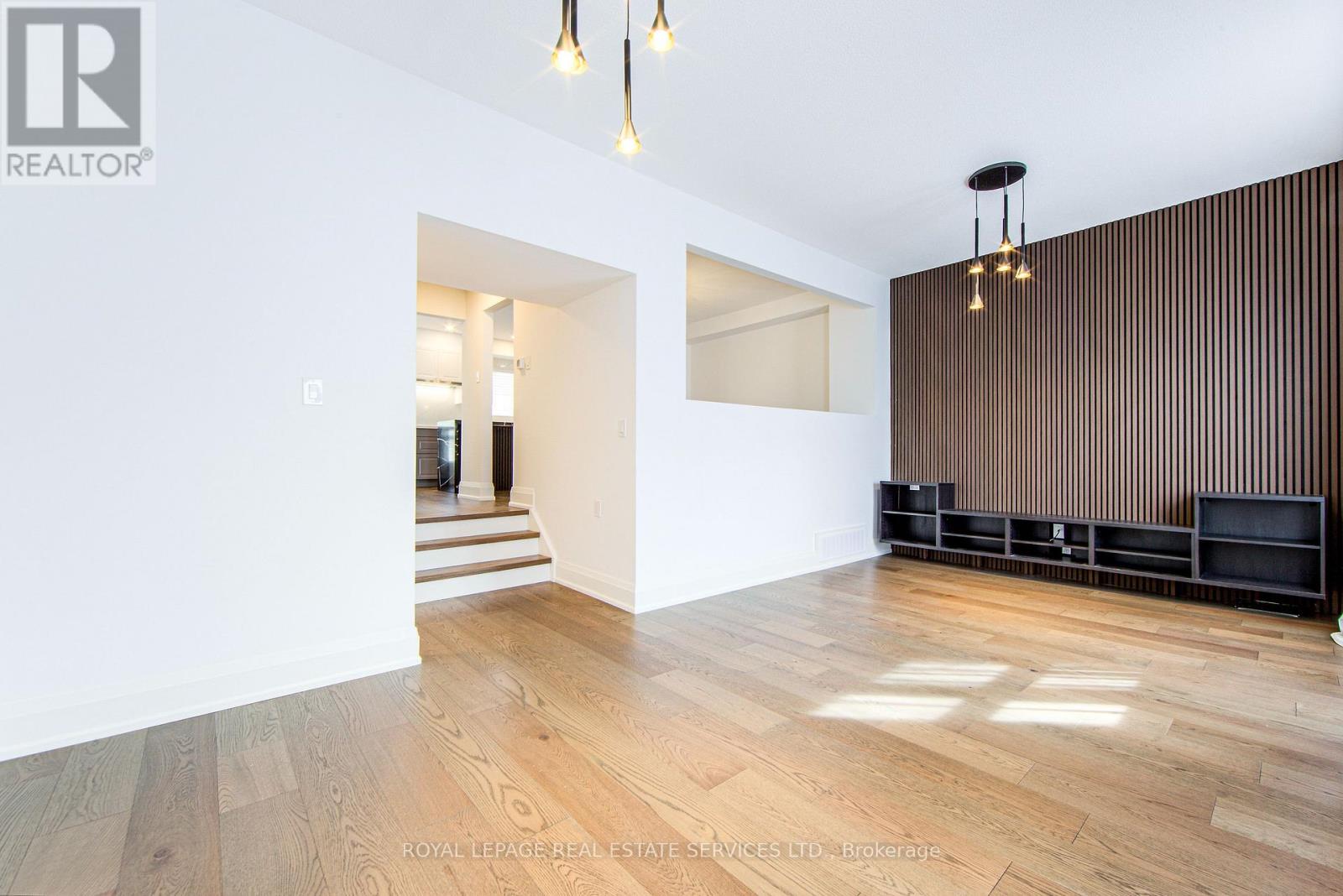 27 Poplar Crescent, Aurora, Ontario  L4G 3M4 - Photo 13 - N12489724