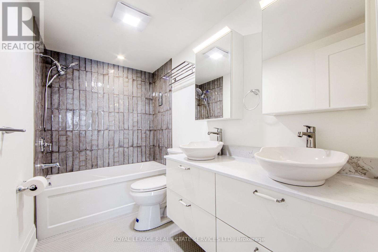 27 Poplar Crescent, Aurora, Ontario  L4G 3M4 - Photo 22 - N12489724