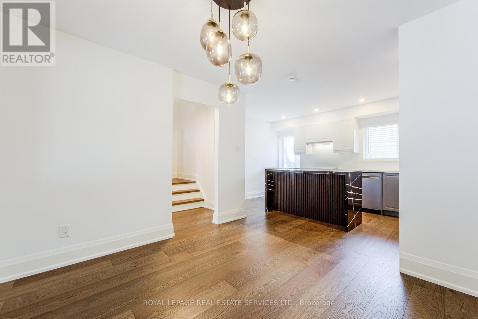 27 Poplar Crescent, Aurora, Ontario  L4G 3M4 - Photo 8 - N12489724