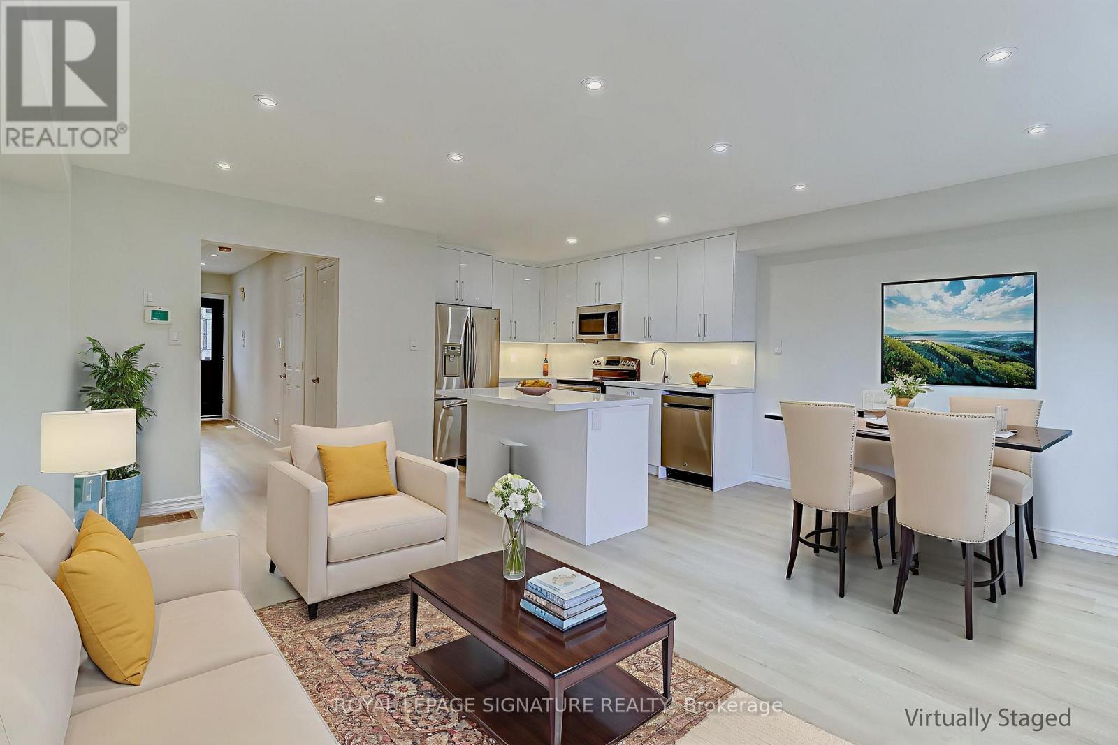 135 Kelso Crescent, Vaughan, Ontario  L6A 2K7 - Photo 4 - N12489762