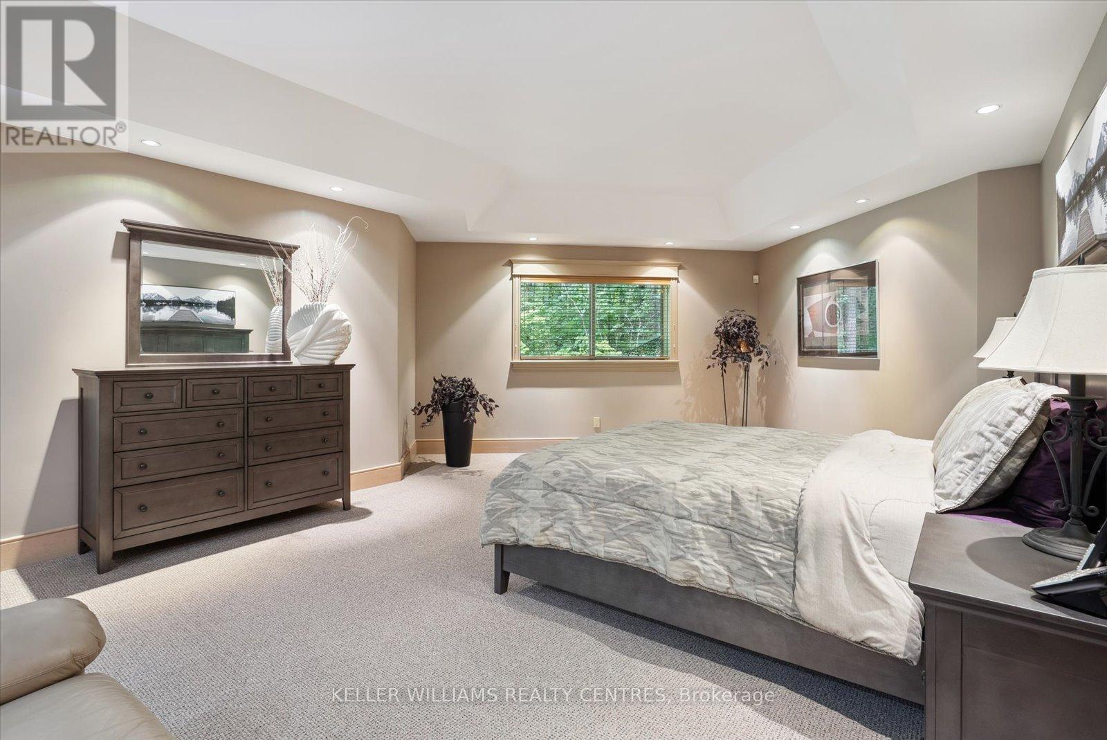 6 Country Heights Drive, Richmond Hill, Ontario  L4E 3M8 - Photo 32 - N12489934