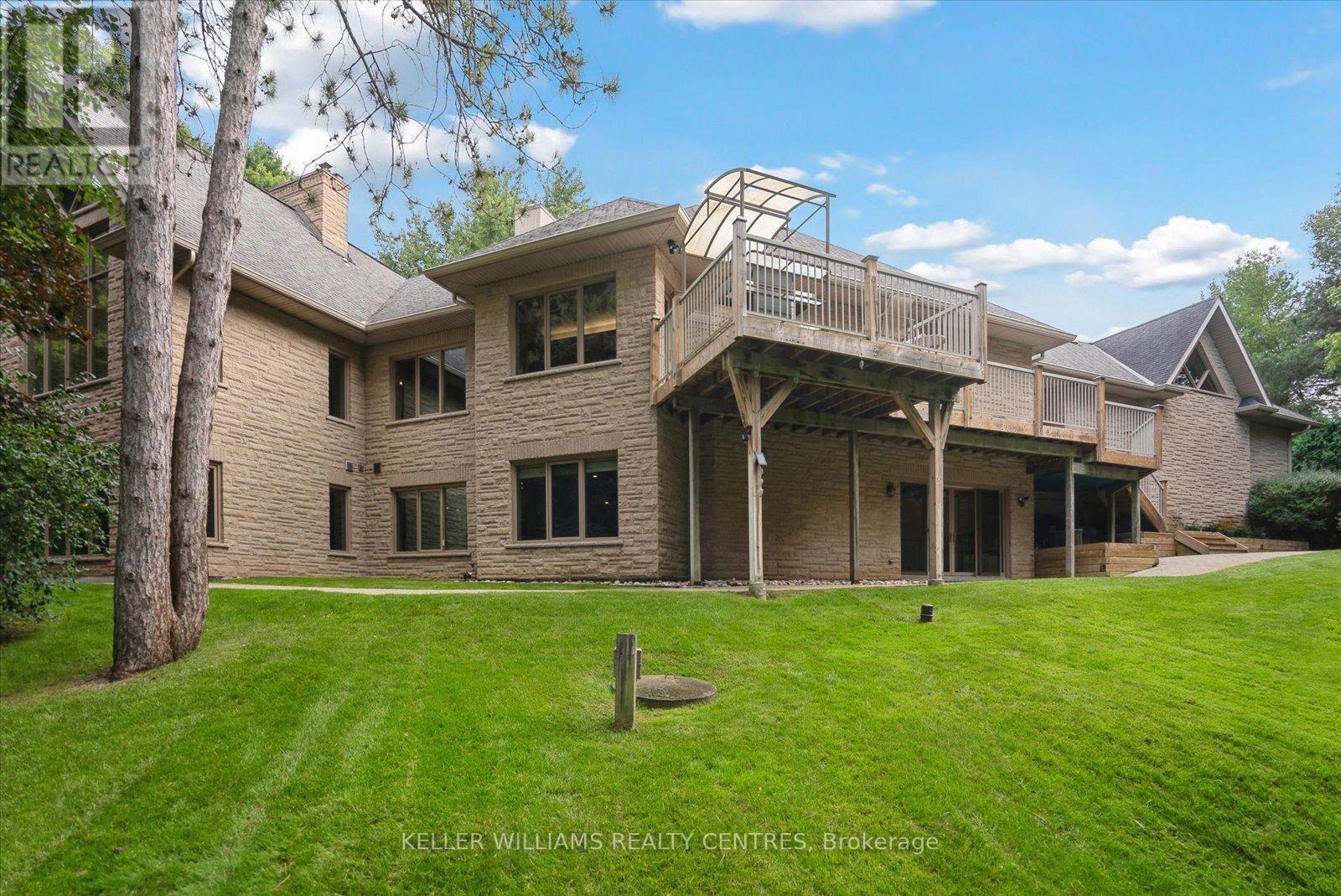 6 Country Heights Drive, Richmond Hill, Ontario  L4E 3M8 - Photo 47 - N12489934