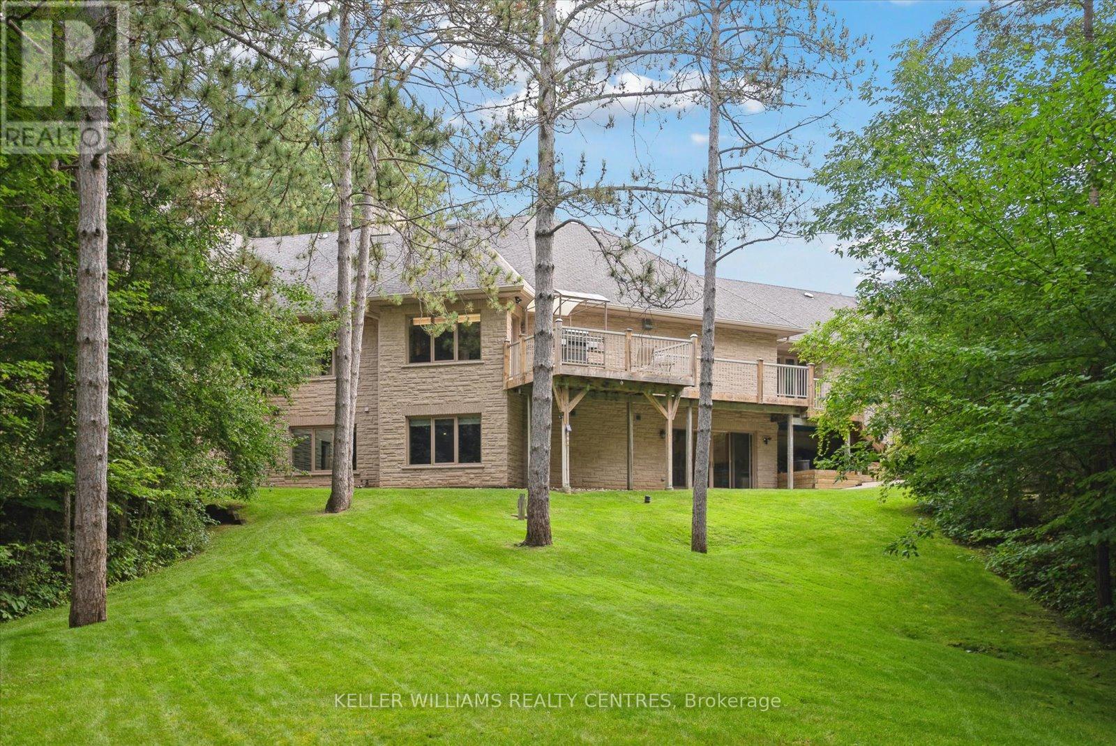 6 Country Heights Drive, Richmond Hill, Ontario  L4E 3M8 - Photo 48 - N12489934