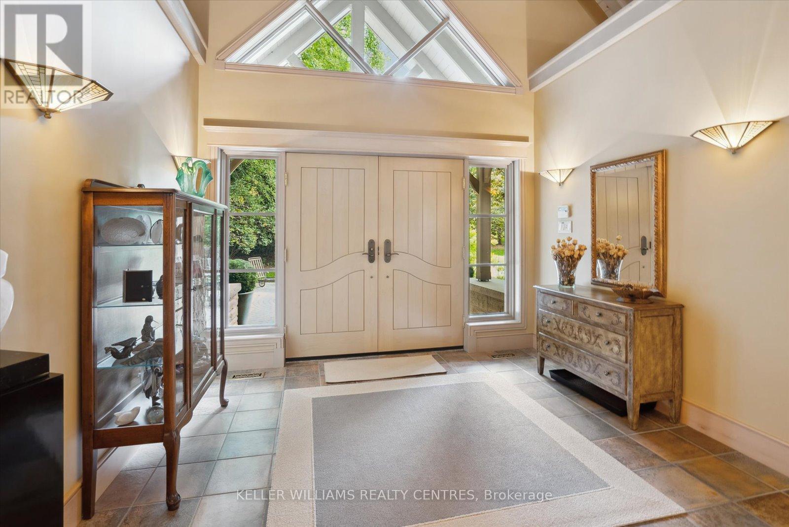 6 Country Heights Drive, Richmond Hill, Ontario  L4E 3M8 - Photo 7 - N12489934