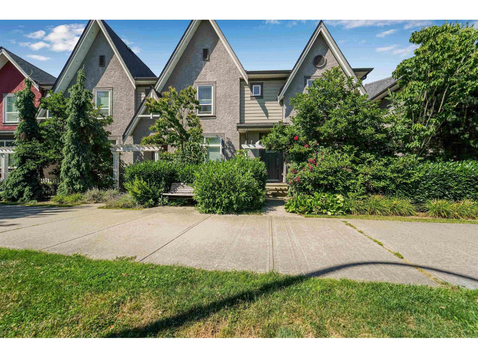 21065 80 Avenue, Langley, British Columbia  V2Y 0J4 - Photo 2 - R3063159