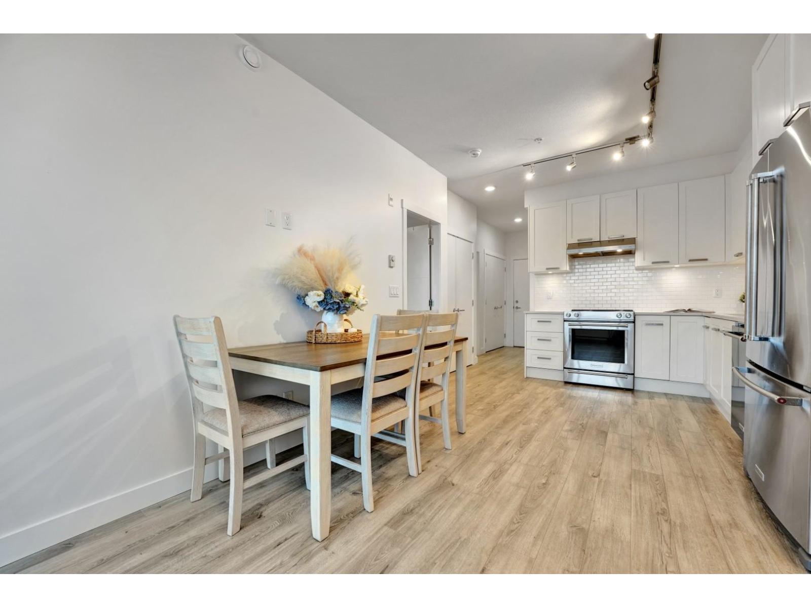 317 5638 201a Street, Langley, British Columbia  V3A 0L8 - Photo 5 - R3063179