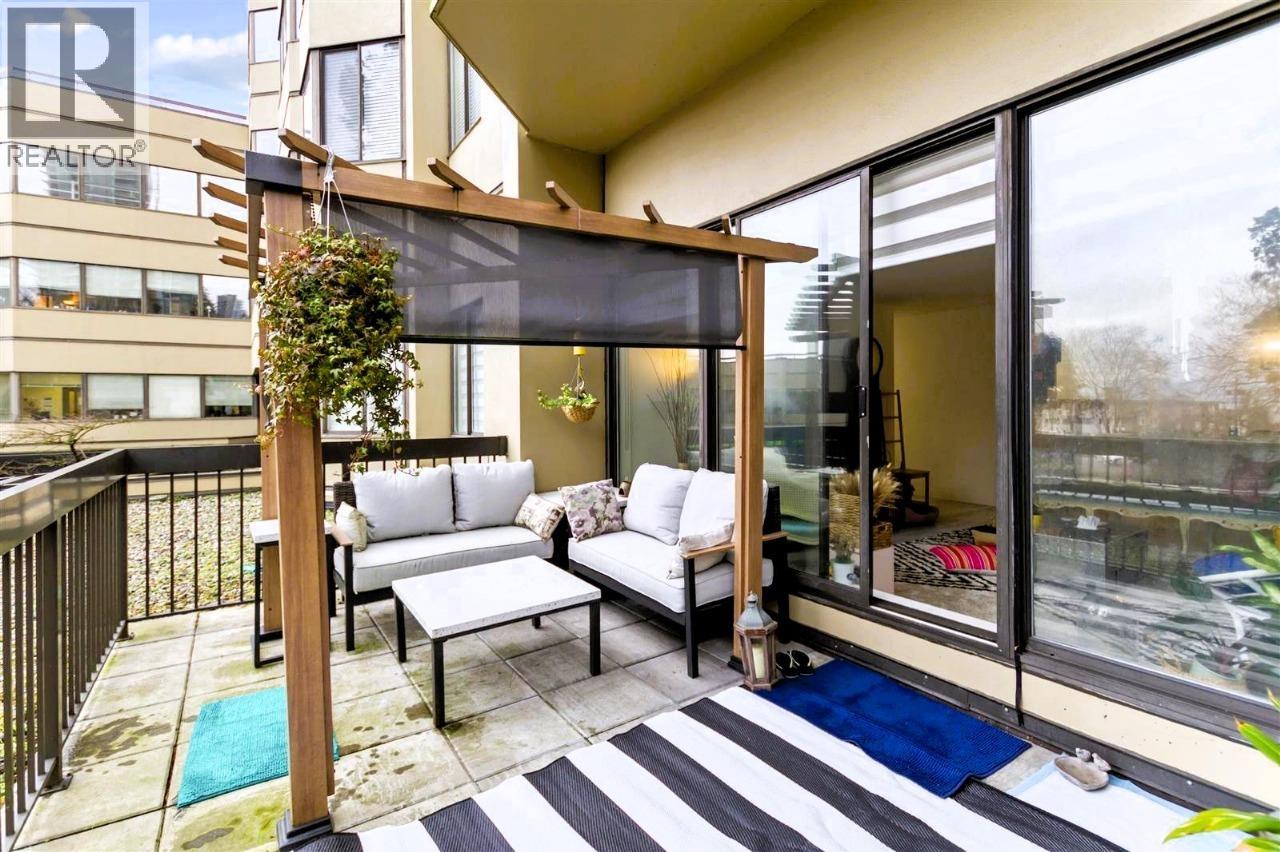 201 6540 Burlington Avenue, Burnaby, British Columbia  V5H 4G3 - Photo 4 - R3023266