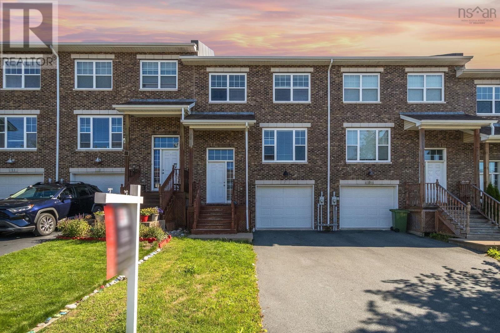 7 Collingwood Court, Dartmouth, Nova Scotia