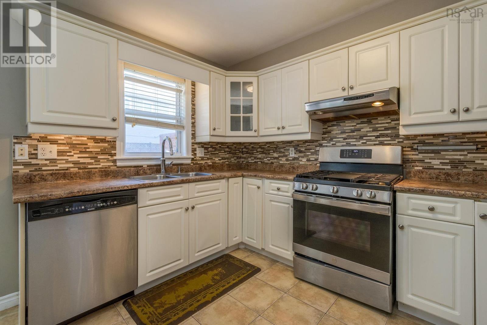 7 Collingwood Court, Dartmouth, Nova Scotia  B2W 0G4 - Photo 10 - 202523176