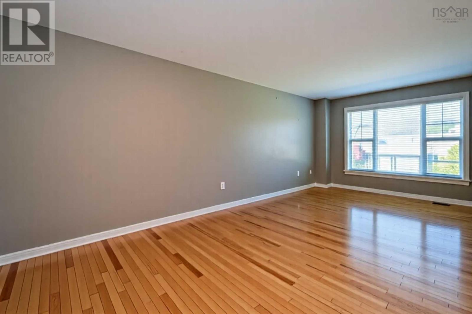 7 Collingwood Court, Dartmouth, Nova Scotia  B2W 0G4 - Photo 4 - 202523176