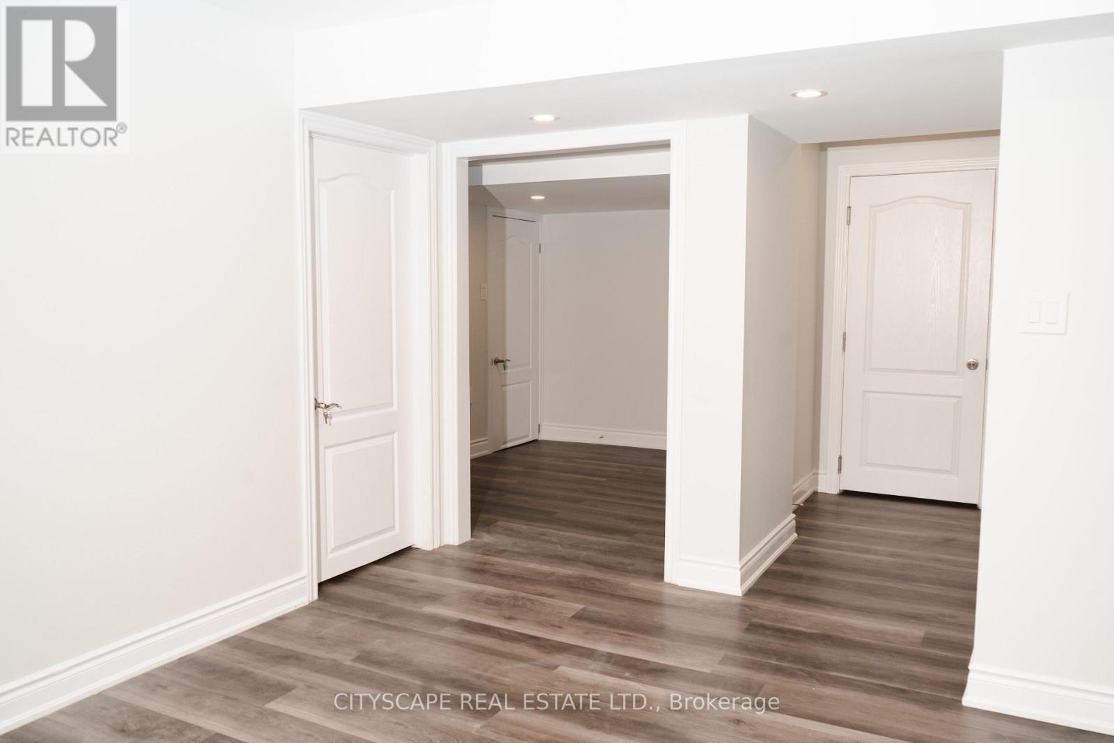 812 Magnolia Terrace, Milton, Ontario  L9E 1R2 - Photo 7 - W12487238