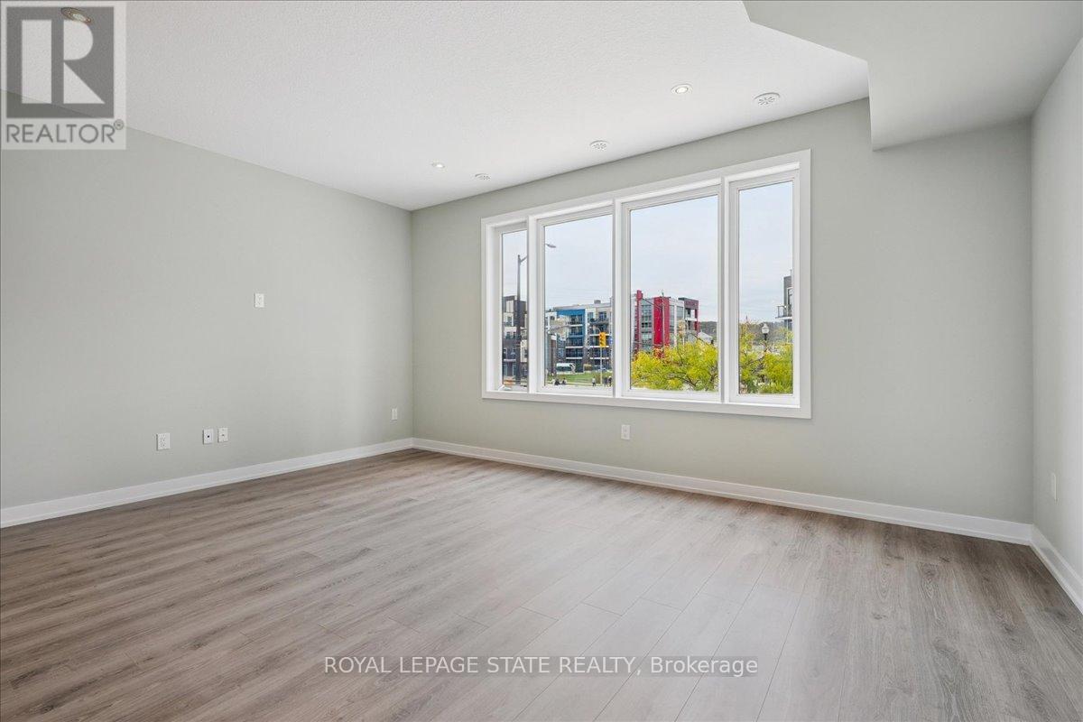 5 Esplanade Lane, Grimsby, Ontario  L3M 5R4 - Photo 14 - X12470072