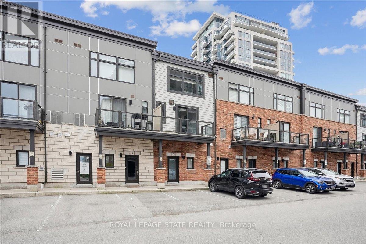 5 Esplanade Lane, Grimsby, Ontario  L3M 5R4 - Photo 8 - X12470072