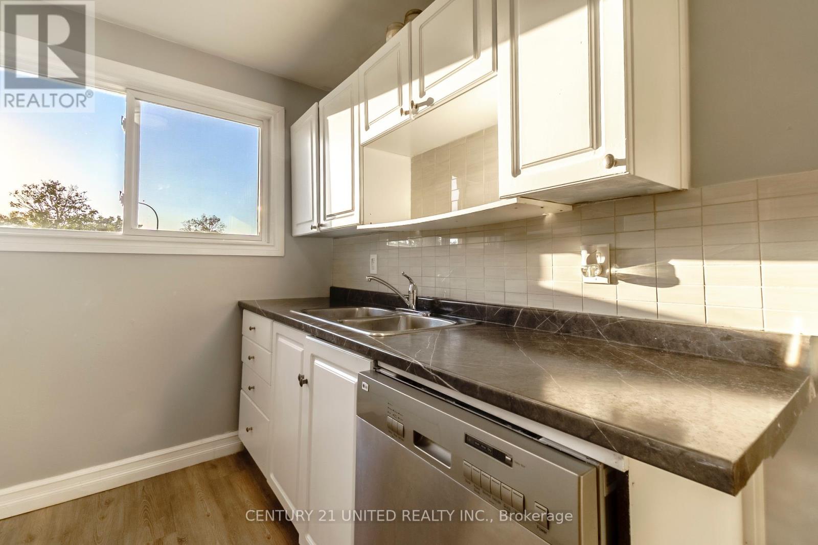 61 - 996 Sydenham Road, Peterborough, Ontario  K9J 7V7 - Photo 9 - X12452217