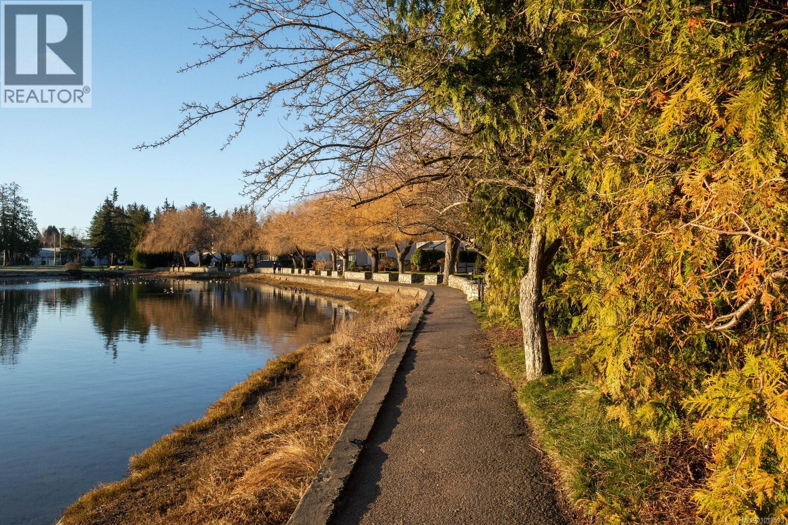 312 10459 Resthaven Dr, Sidney, British Columbia  V8L 3H6 - Photo 29 - 1018593