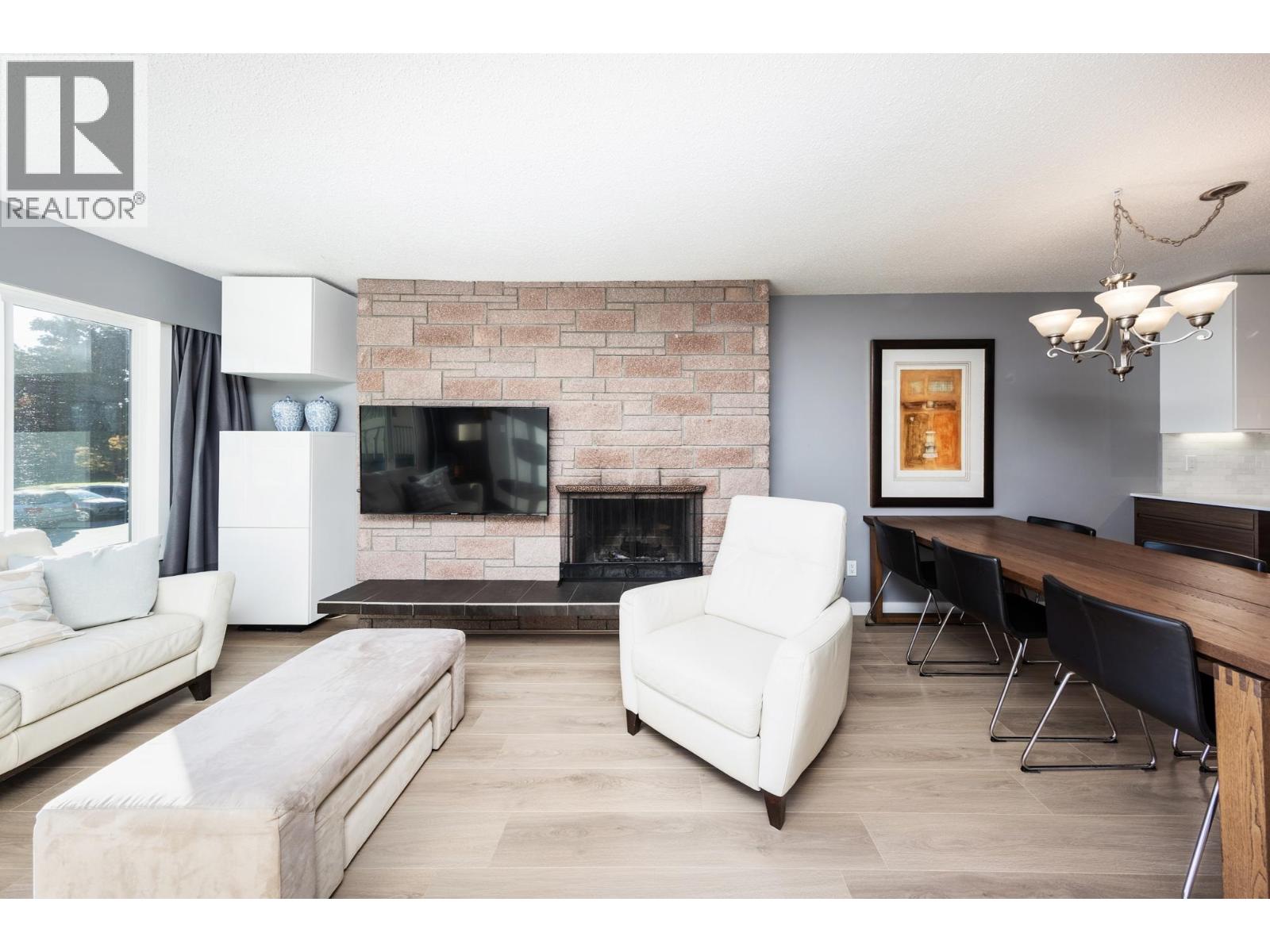 8800 Rosedene Court, Richmond, British Columbia  V7A 2P9 - Photo 5 - R3058515