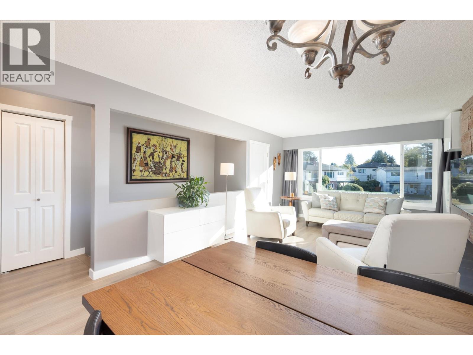 8800 Rosedene Court, Richmond, British Columbia  V7A 2P9 - Photo 8 - R3058515