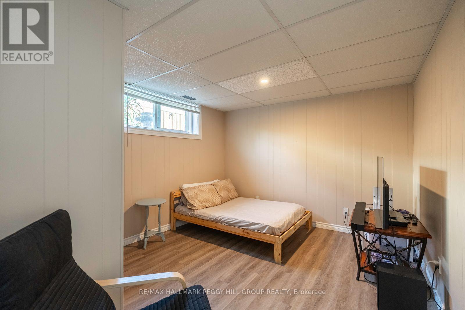 17 Bertram Drive, Springwater (Elmvale), Ontario  L0L 1P0 - Photo 10 - S12489704