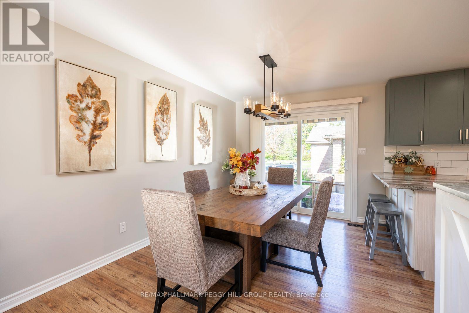 17 Bertram Drive, Springwater (Elmvale), Ontario  L0L 1P0 - Photo 3 - S12489704