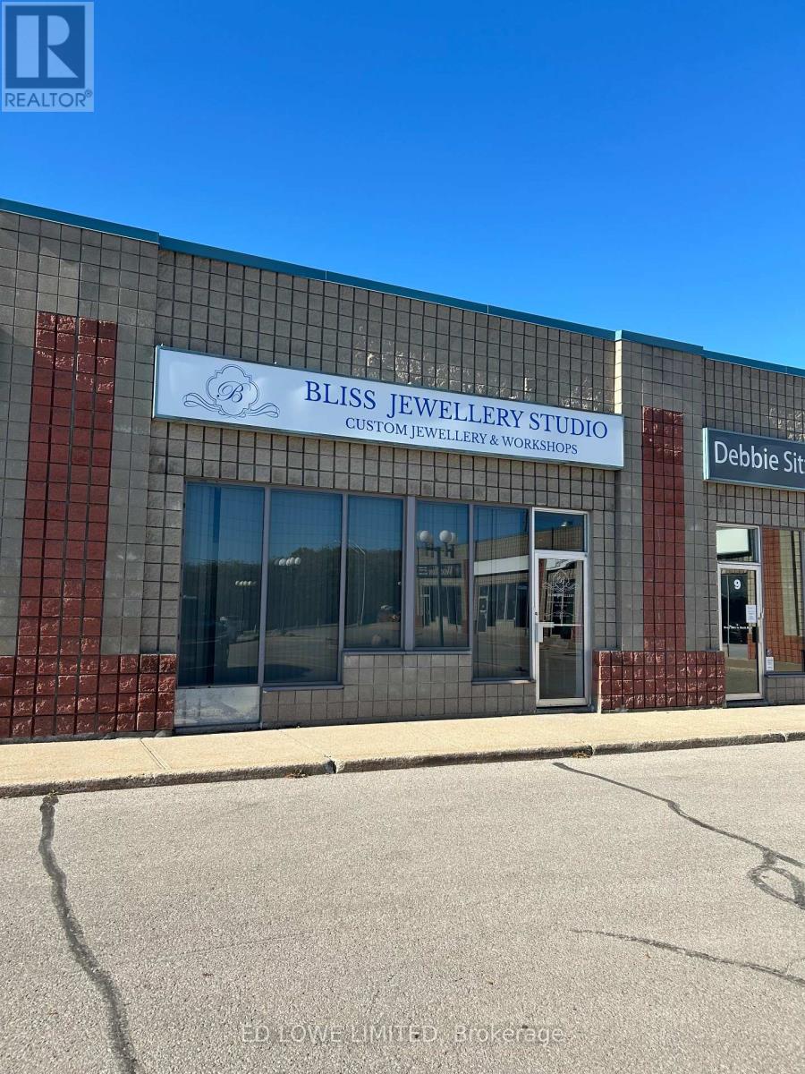 10 - 250 BAYVIEW DRIVE, Barrie, Ontario