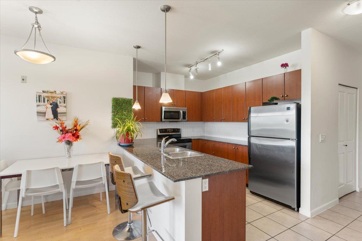 415 10180 153 Street, Surrey, British Columbia  V3R 0B5 - Photo 6 - R3063221