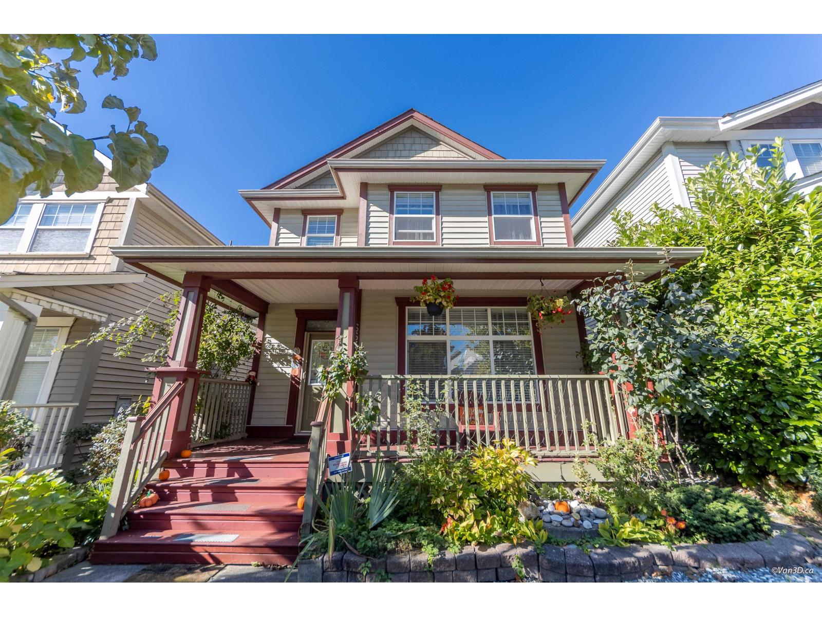 6631 192A STREET, Surrey, British Columbia