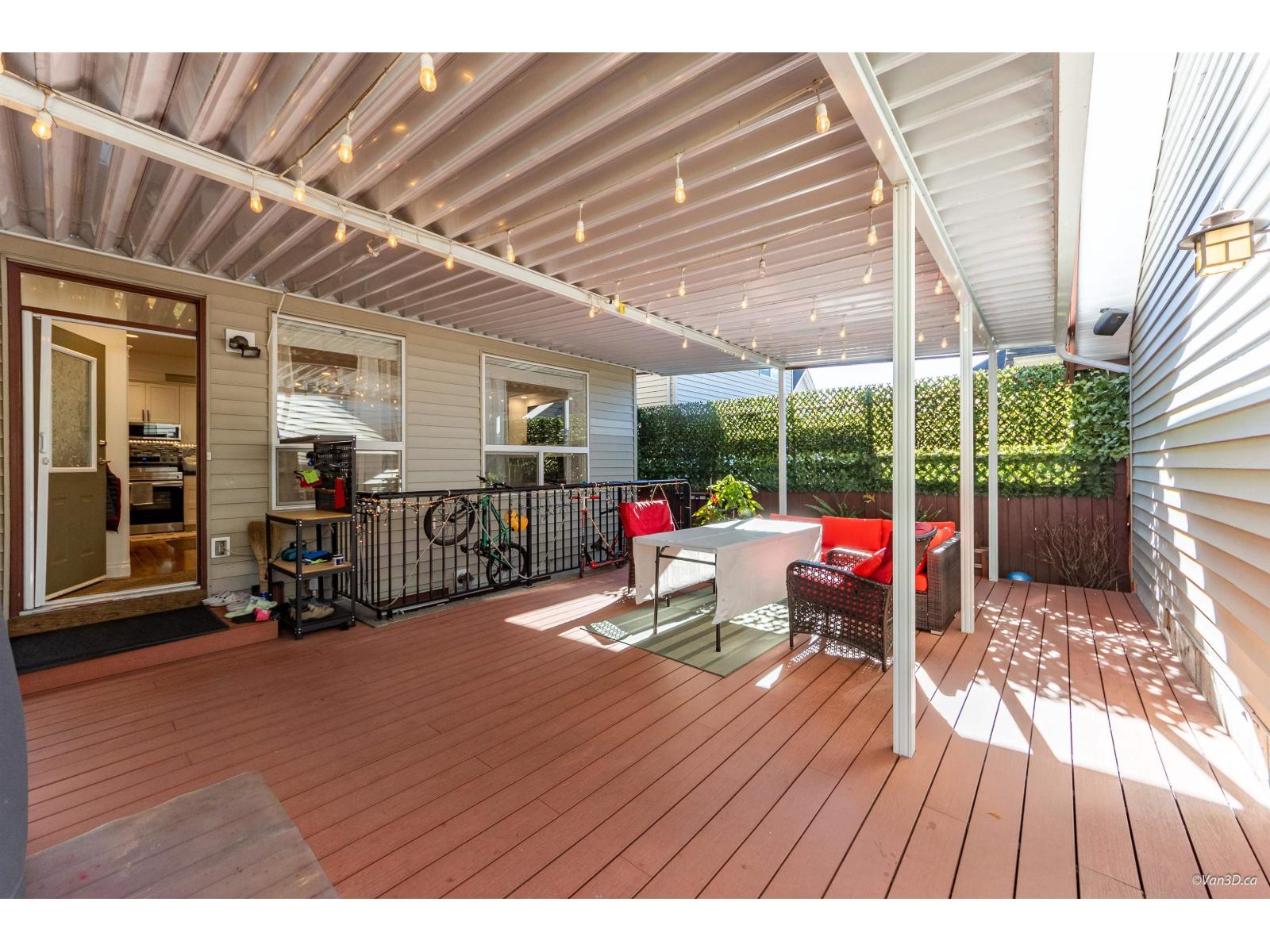 6631 192a Street, Surrey, British Columbia V4N 0B9 - Photo 33 - R3057812