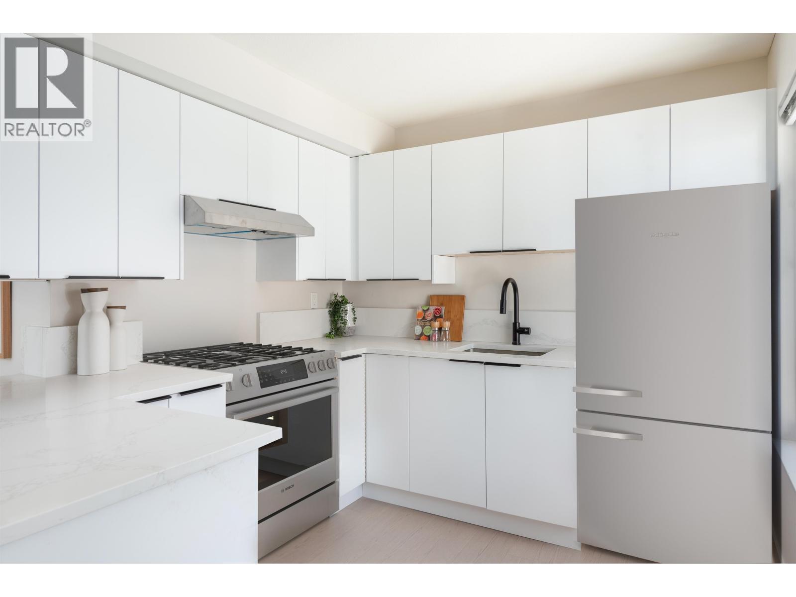 230 3000 Riverbend Drive, Coquitlam, British Columbia  V3C 6R1 - Photo 19 - R3056649