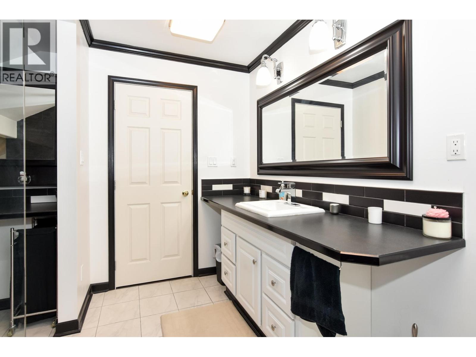 4222 Victory Street, Burnaby, British Columbia  V5J 1P7 - Photo 26 - R3060019