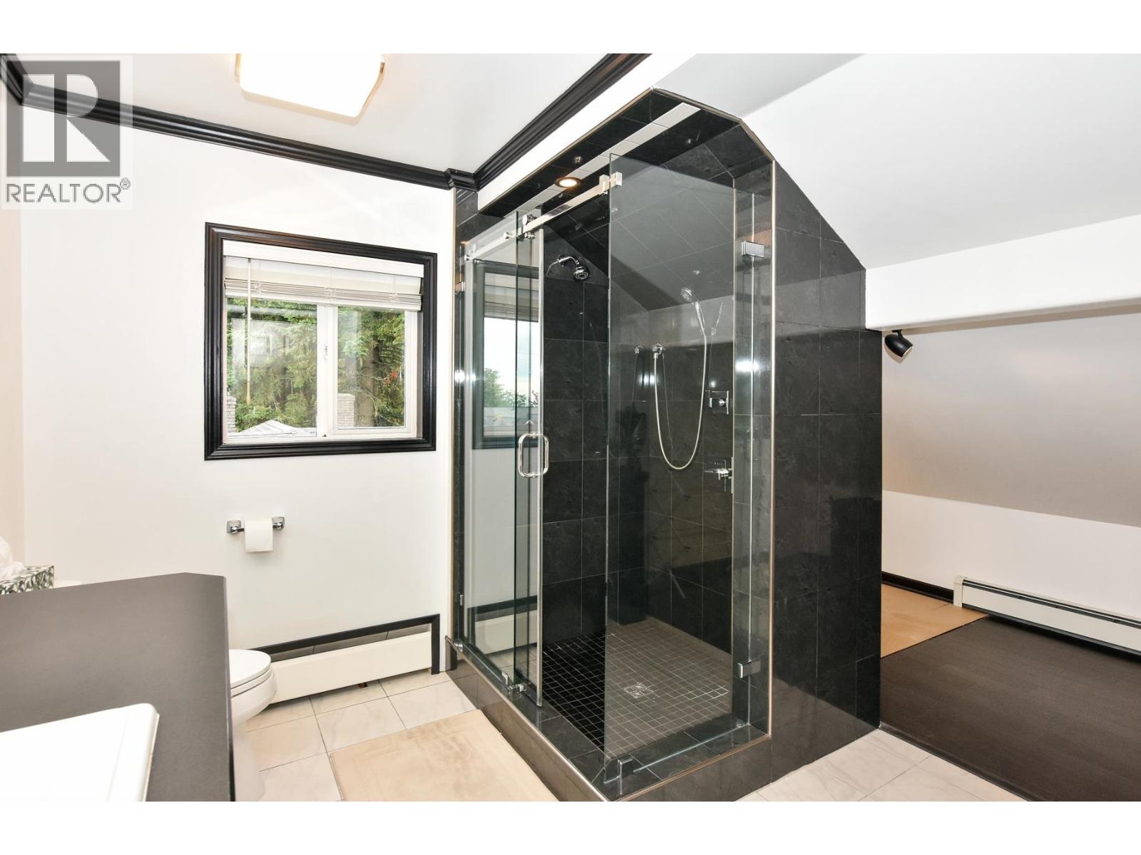 4222 Victory Street, Burnaby, British Columbia  V5J 1P7 - Photo 27 - R3060019