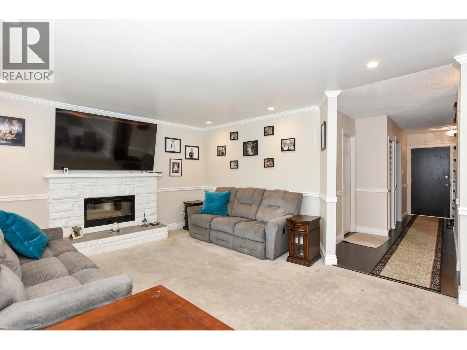 4222 Victory Street, Burnaby, British Columbia  V5J 1P7 - Photo 13 - R3060019