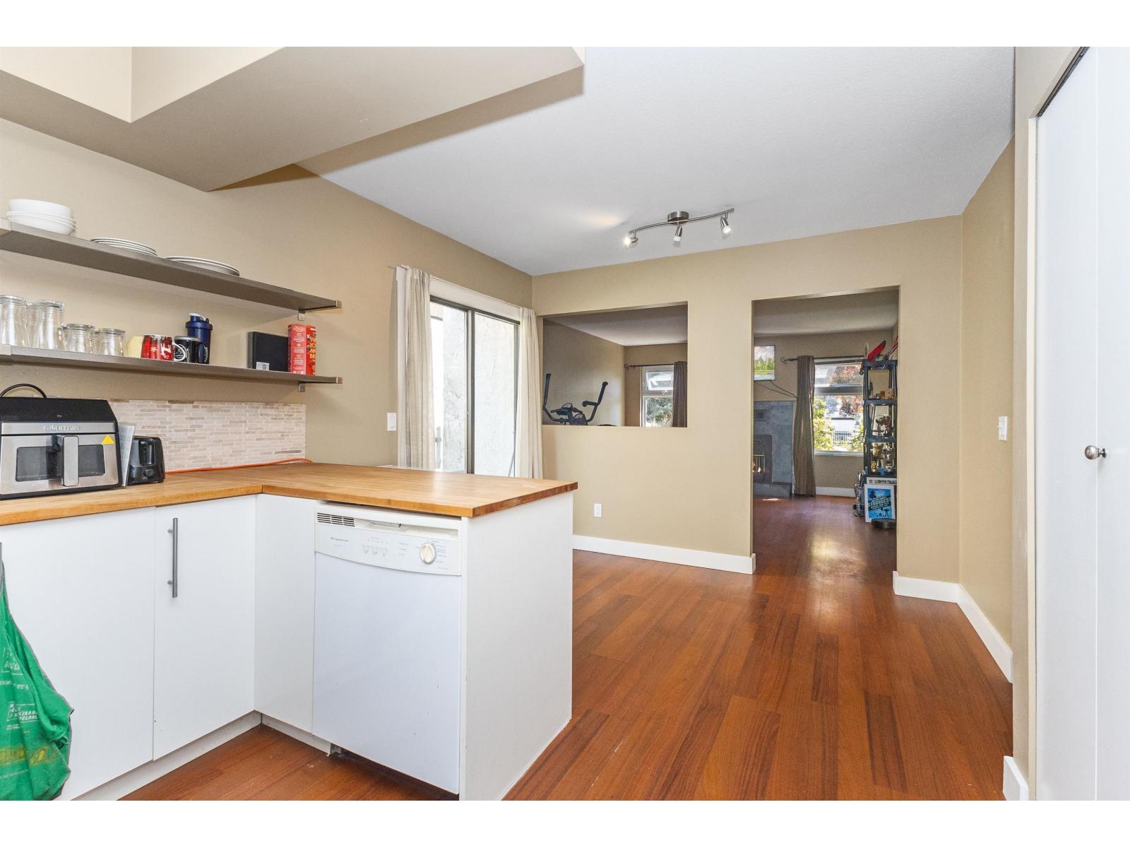 34899 Glenn Mountain Drive, Abbotsford, British Columbia  V3G 1C2 - Photo 5 - R3063164