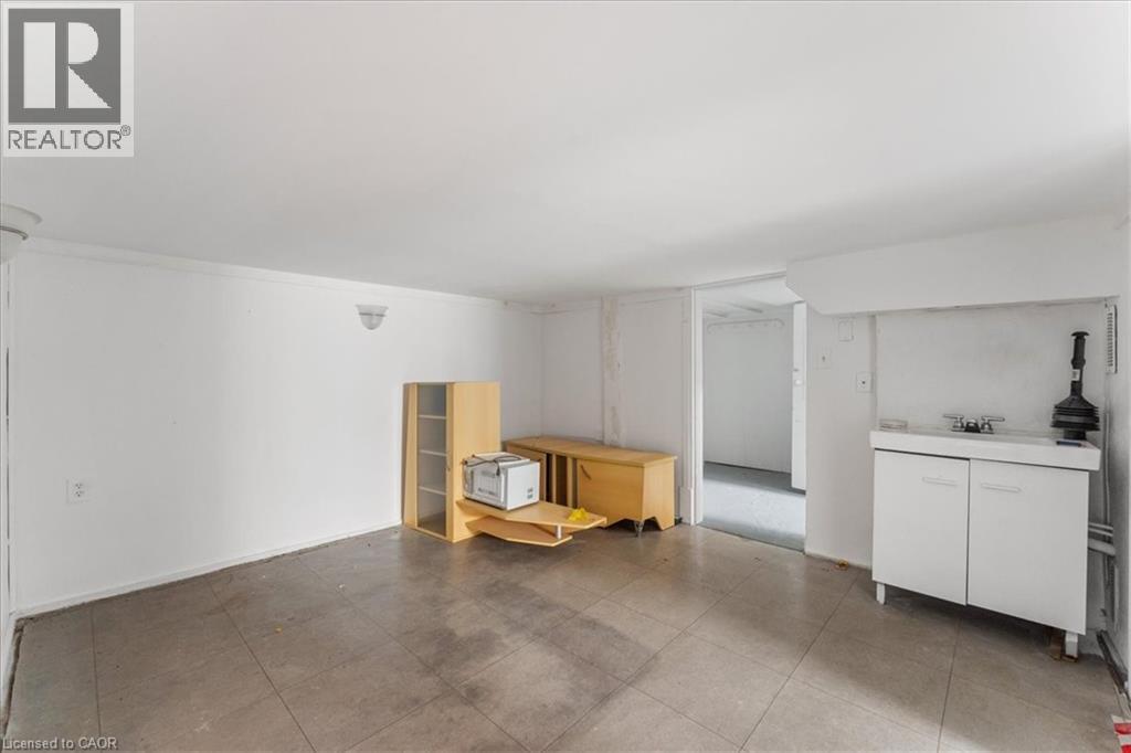 7 Tasker Street, St. Catharines, Ontario  L2R 3Z7 - Photo 23 - 40784246