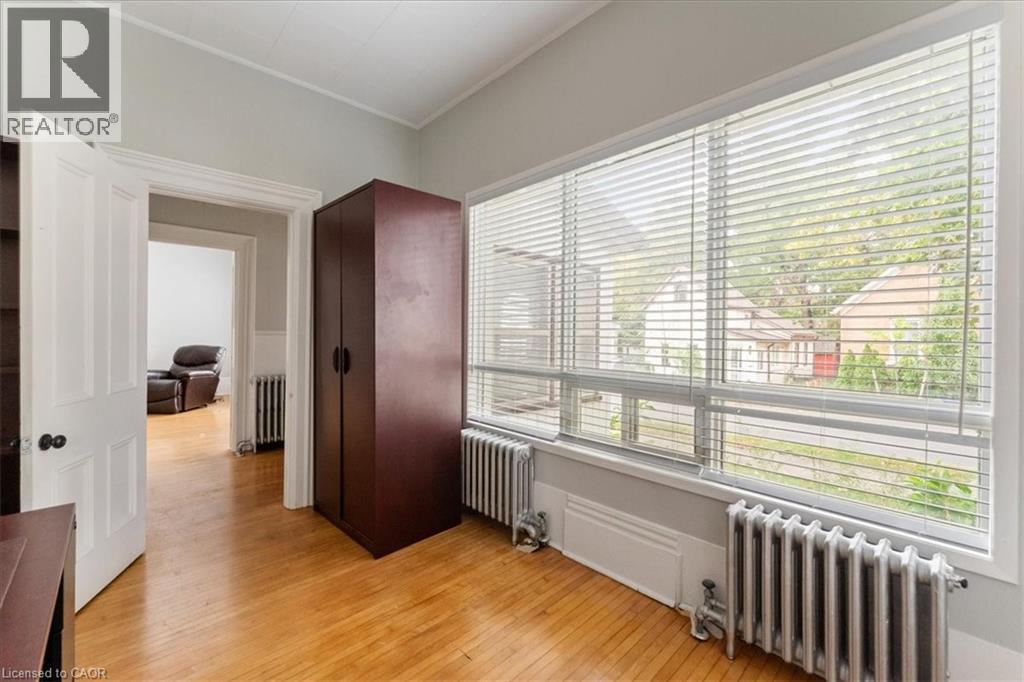 7 Tasker Street, St. Catharines, Ontario  L2R 3Z7 - Photo 7 - 40784246