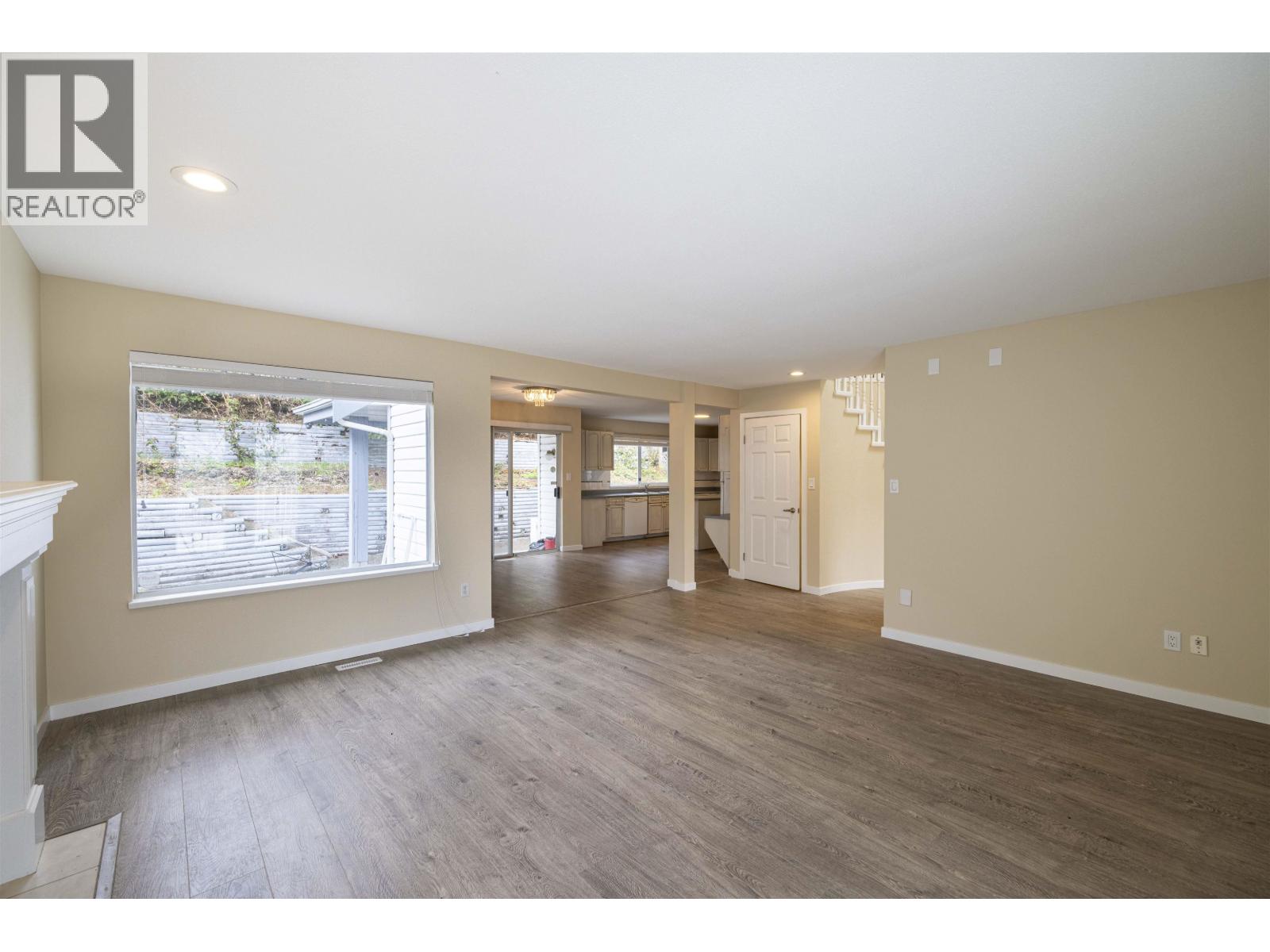 470 Riverview Crescent, Coquitlam, British Columbia  V3C 4X9 - Photo 10 - R3062651