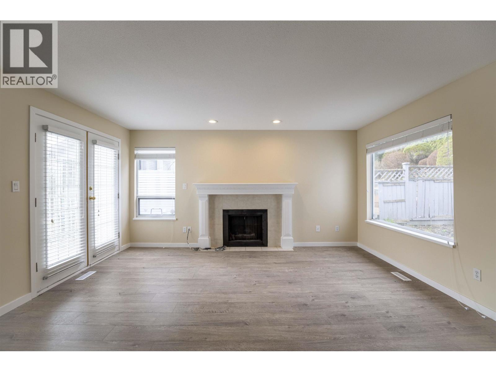 470 Riverview Crescent, Coquitlam, British Columbia  V3C 4X9 - Photo 8 - R3062651