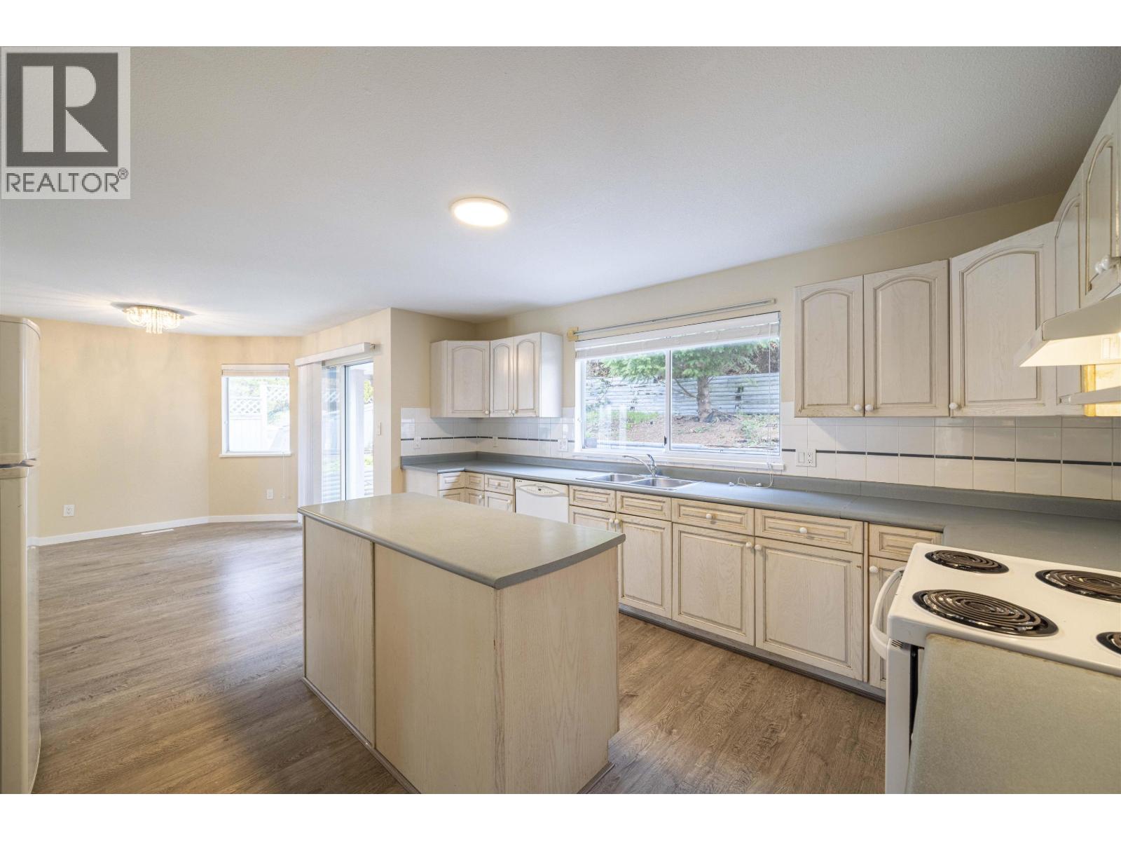 470 Riverview Crescent, Coquitlam, British Columbia  V3C 4X9 - Photo 14 - R3062651