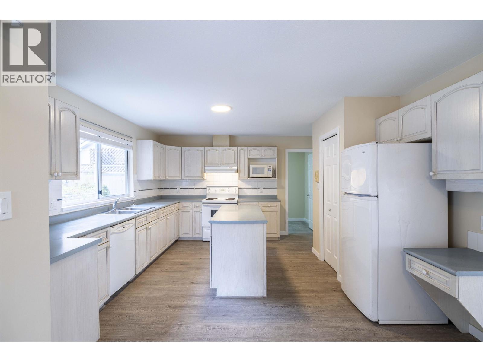 470 Riverview Crescent, Coquitlam, British Columbia  V3C 4X9 - Photo 12 - R3062651