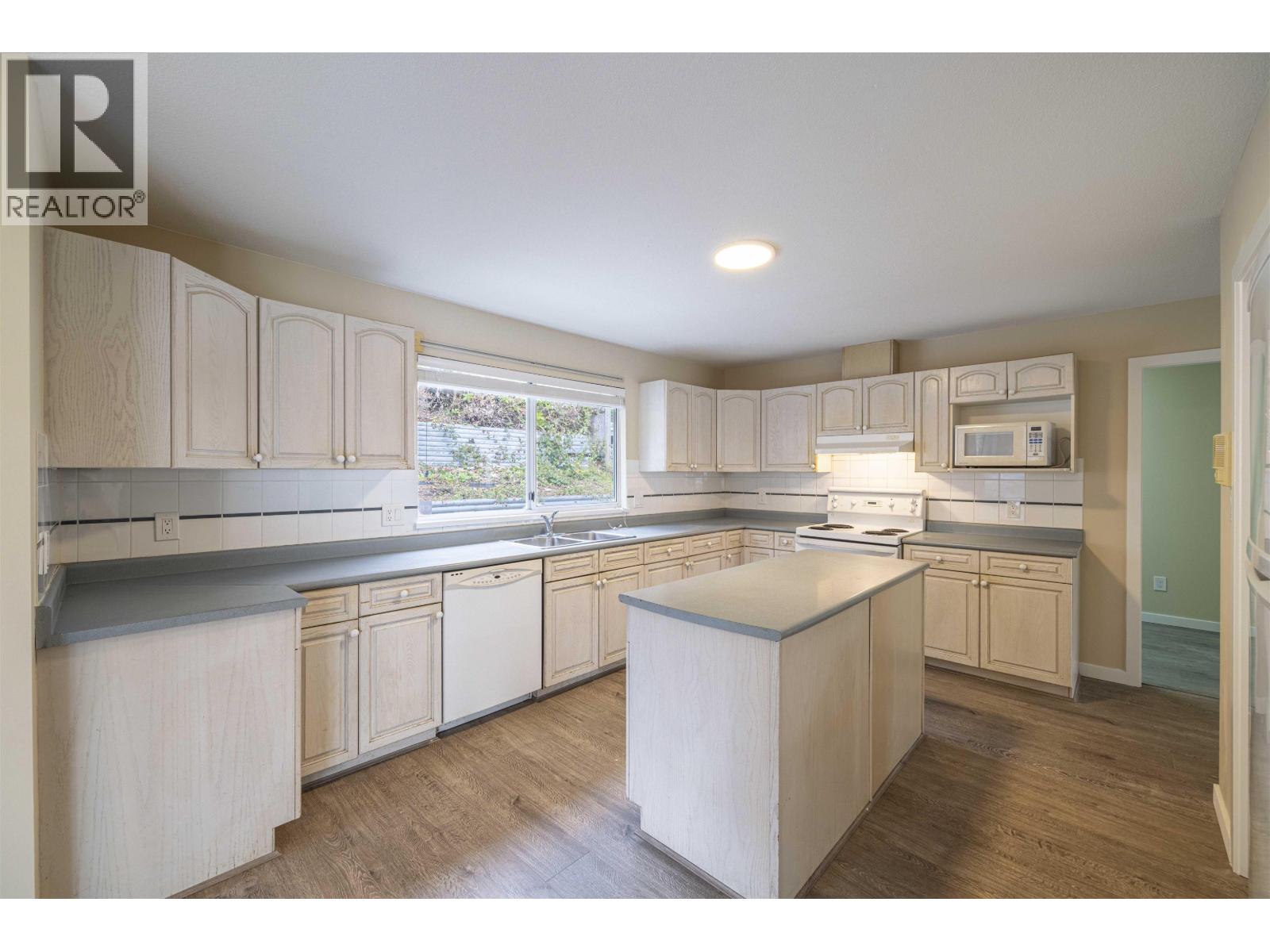 470 Riverview Crescent, Coquitlam, British Columbia  V3C 4X9 - Photo 13 - R3062651