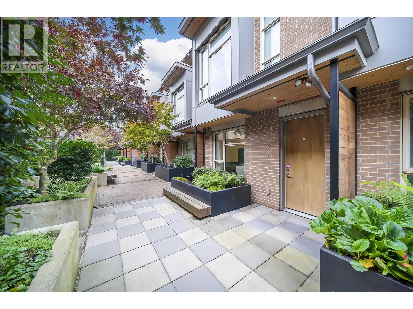 5532 Oak Street, Vancouver, British Columbia  V6M 2V6 - Photo 2 - R3063025