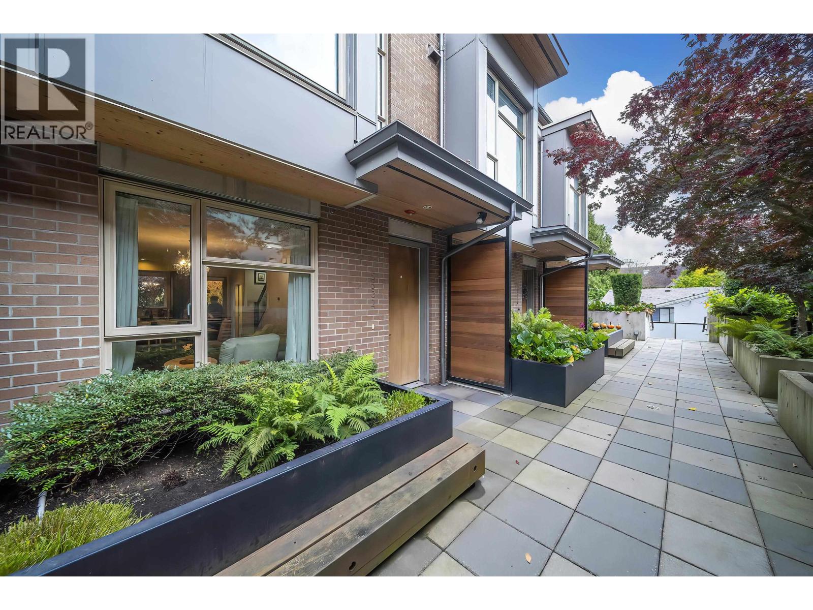 5532 Oak Street, Vancouver, British Columbia  V6M 2V6 - Photo 3 - R3063025